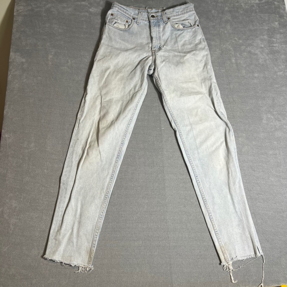 Vintage 90s Levis 550 Relaxed Fit Tapered Leg Light Wash Distressed Jeans 31x36
